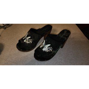 Ed Hardy lifts